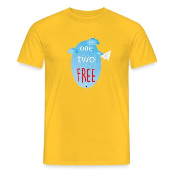 Ovale, nuages et avion en papier volant - T-shirt homme - jaune - Devant - AI Model Male 178 dark (178cm)