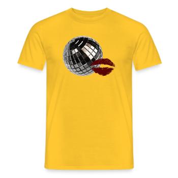 Boule disco rétro avec l’esthétique de la fête Y2K Red Lips - T-shirt homme - jaune - Devant - AI Model Male 178 dark (178cm)