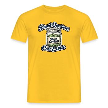 Questions stupides, coûts supplémentaires - T-shirt homme - jaune - Devant - AI Model Male 178 dark (178cm)