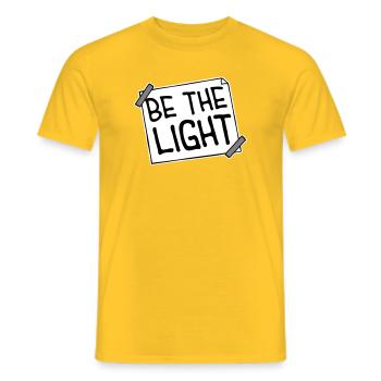 Be The Light Motivierend Positivität Spruch Logo - Männer T-Shirt - Gelb - Vorne - AI Model Male 178 dark (178cm)