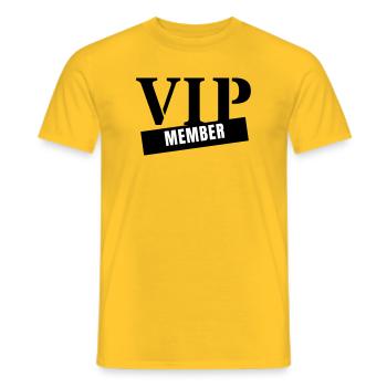 Membre VIP - Fête du Club pour Personnes Très Importantes - T-shirt homme - jaune - Devant - AI Model Male 178 dark (178cm)