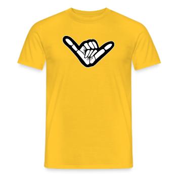 Shaka Hand Grafik Surf Vibe - Männer T-Shirt - Gelb - Vorne - AI Model Male 178 dark (178cm)