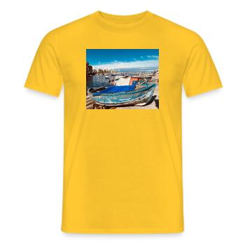 Blue boats in the harbor - Men's T-Shirt - yellow - Front - AI Model Male 178 dark (178cm)
