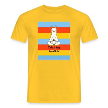 Meditating Lama - Männer T-Shirt - Gelb - Vorne - AI Model Male 178 dark (178cm)
