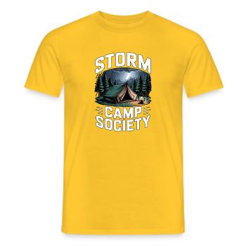 Storm Camp Society Camping - Männer T-Shirt - Gelb - Vorne - AI Model Male 178 dark (178cm)