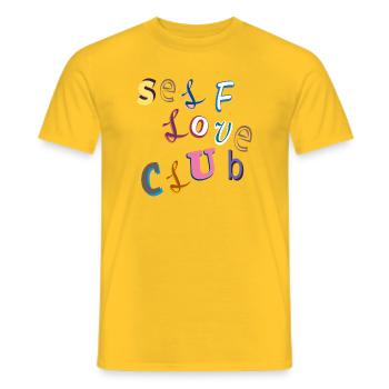 Selbstliebe Club - Männer T-Shirt - Gelb - Vorne - AI Model Male 178 dark (178cm)