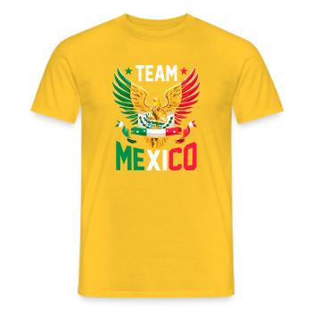 Made In America With Mexican Parts - Männer T-Shirt - Gelb - Vorne - AI Model Male 178 dark (178cm)
