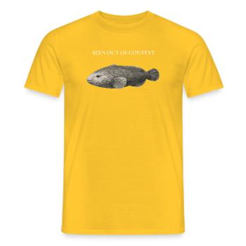 Blobfish Seen Out Of Context – Deep Sea Fish - Männer T-Shirt - Gelb - Vorne - AI Model Male 178 dark (178cm)