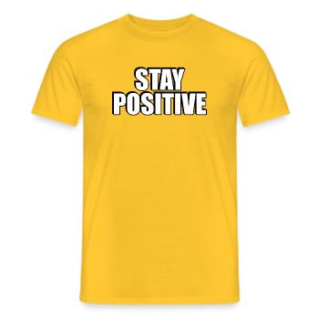 Bleib positiv Fette Typografie - Männer T-Shirt - Gelb - Vorne - AI Model Male 178 dark (178cm)