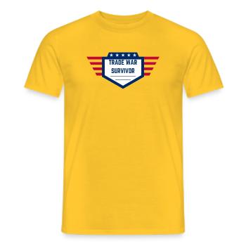 Trade War Survivor - Édition américaine - T-shirt homme - jaune - Devant - AI Model Male 178 dark (178cm)