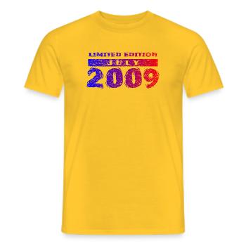 17e anniversaire Édition limitée 07/2009 - T-shirt homme - jaune - Devant - AI Model Male 178 dark (178cm)