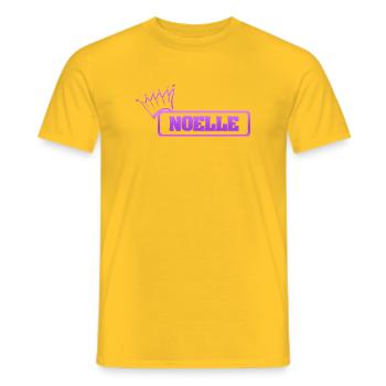 Gave til Noelle - Mænd T-shirt - gul - Foran - AI Model Male 178 dark (178cm)