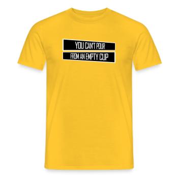 On ne peut pas verser dans un gobelet vide Soins personnels - T-shirt homme - jaune - Devant - AI Model Male 178 dark (178cm)
