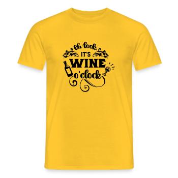 Wine o clock - l'heure des amateurs de vin - T-shirt homme - jaune - Devant - AI Model Male 178 dark (178cm)