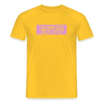 Born in 1979 - Men's T-Shirt - yellow - Front - AI Model Male 178 dark (178cm)