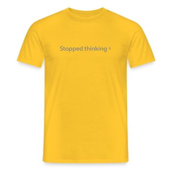 Arrêté de penser - T-shirt homme - jaune - Devant - AI Model Male 178 dark (178cm)