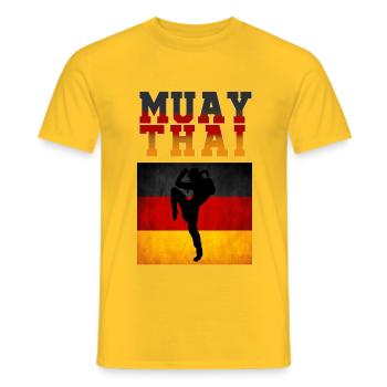 Muay Thai Germany - Männer T-Shirt - Gelb - Vorne - AI Model Male 178 dark (178cm)