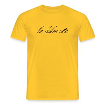 La Dolce Vita – Die italienische Lebensart - Männer T-Shirt - Gelb - Vorne - AI Model Male 178 dark (178cm)