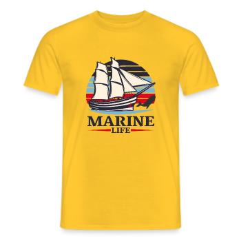 sailing, boat, marine, see - Männer T-Shirt - Gelb - Vorne - AI Model Male 178 dark (178cm)