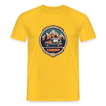 Camping / Wohnmobil / Wohnwagen / Outdoor / Wald - Männer T-Shirt - Gelb - Vorne - AI Model Male 178 dark (178cm)