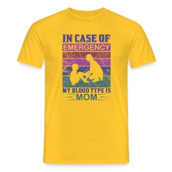 Für den Notfall ist meine Blutgruppe Mama-Shirt - Männer T-Shirt - Gelb - Vorne - AI Model Male 178 dark (178cm)