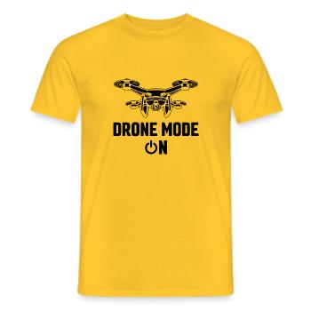 Drohnen-Modus Ein - Männer T-Shirt - Gelb - Vorne - AI Model Male 178 dark (178cm)