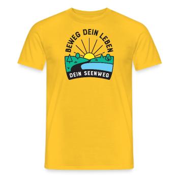 Dein SeenWeg Logo - Männer T-Shirt - Gelb - Vorne - AI Model Male 178 dark (178cm)