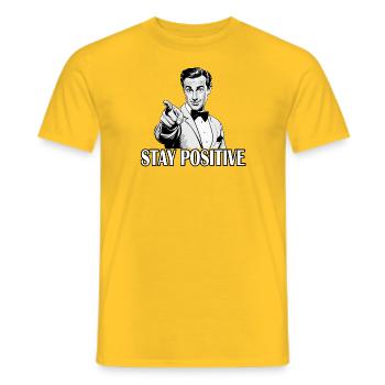 Retro Mann - Stay Positive - Männer T-Shirt - Gelb - Vorne - AI Model Male 178 dark (178cm)