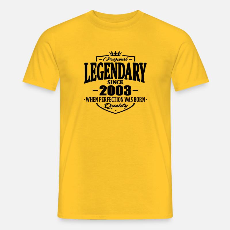 Legendär seit 2003 - Männer T-Shirt - Gelb
