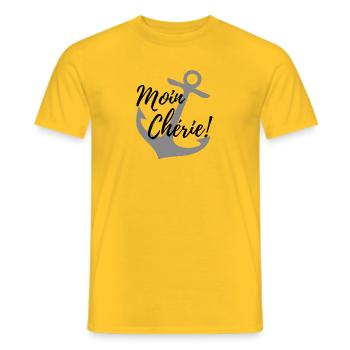 Liebevoller Gruß aus dem Norden: Moin Chérie - Männer T-Shirt - Gelb - Vorne - AI Model Male 178 dark (178cm)
