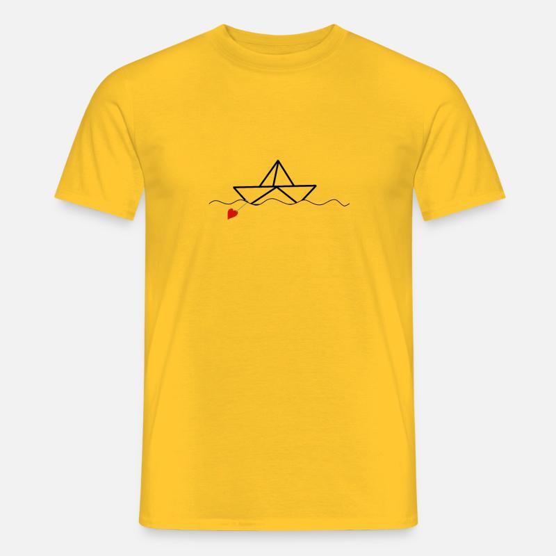 Papierschiffchen mit Herz Papierboot Boot Maritim - Männer T-Shirt - Gelb
