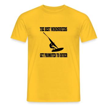 Windsurfer Vater Windsurfing Dad Surfen Kitesurfer - Männer T-Shirt - Gelb - Vorne - AI Model Male 178 dark (178cm)