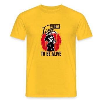 Quel moment pour être en vie - Halloween Humor - T-shirt homme - jaune - Devant - AI Model Male 178 dark (178cm)