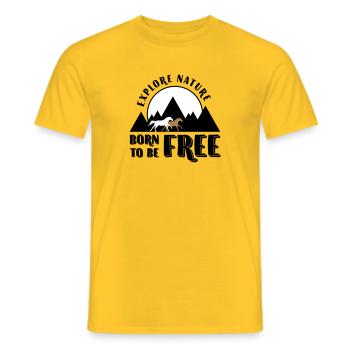 Explore nature Born to be free - Berge und Pferde - Männer T-Shirt - Gelb - Vorne - AI Model Male 178 dark (178cm)