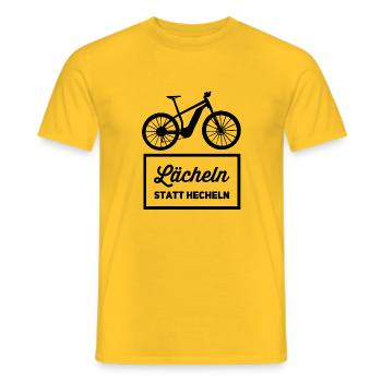 Lächeln statt hecheln E-MTB E-Bike Fahrer - Männer T-Shirt - Gelb - Vorne - AI Model Male 178 dark (178cm)