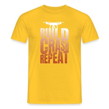 Drohne Build Crash Répétition Pilote de drone - T-shirt homme - jaune - Devant - AI Model Male 178 dark (178cm)