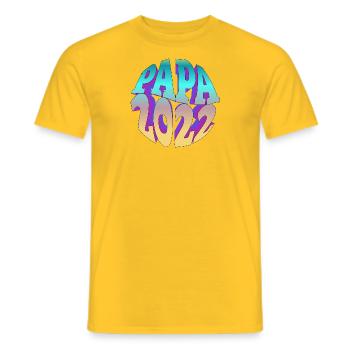 Papa 2022 - Geschenk zur Vaterschaft - Männer T-Shirt - Gelb - Vorne - AI Model Male 178 dark (178cm)