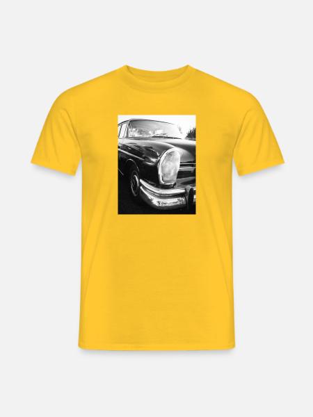 Oldtimer-Automobil in Schwarz-Weiß - Männer T-Shirt - Gelb