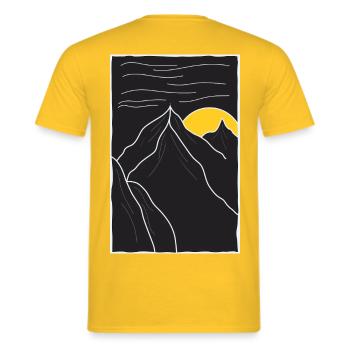 Bergsilhouette Sonnenuntergang - Männer T-Shirt - Gelb - Hinten - AI Model Male 178 dark (178cm)