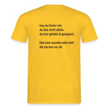 hey du hinter mir by csDesign - Männer T-Shirt - Gelb - Hinten - AI Model Male 178 dark (178cm)