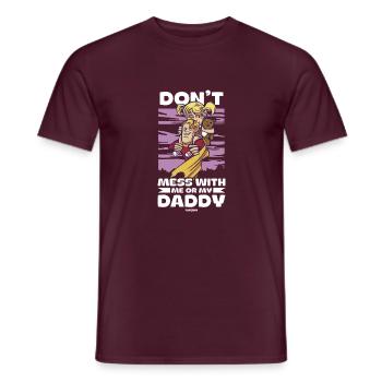 Papa Fille Enfant Fête des pères Fille Cadeau - T-shirt homme - rouge brique - Devant - AI Model Male 178 light (178cm)