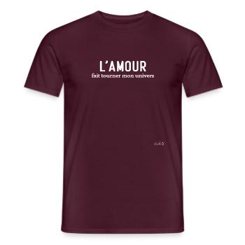 L'amour Fait Tourner Mon Univers | Message Amour - T-shirt homme - rouge brique - Devant - AI Model Male 178 light (178cm)