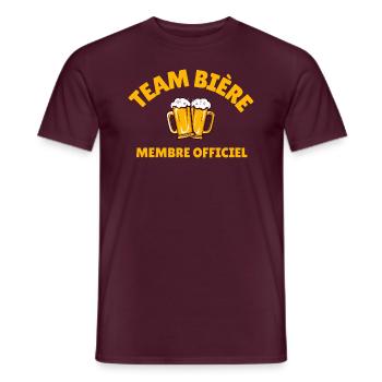team bière membre officiel - T-shirt homme - rouge brique - Devant - AI Model Male 178 light (178cm)