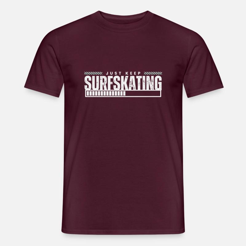 Just Keep Surfskating - Männer T-Shirt - Ziegelrot
