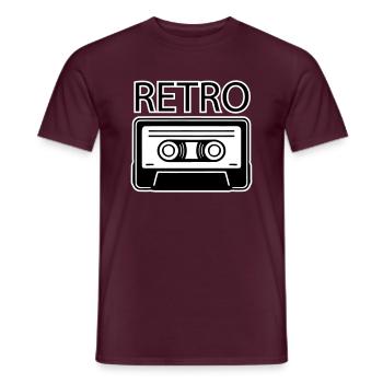 Oldschool Kassette - RETRO Design - Männer T-Shirt - Ziegelrot - Vorne - AI Model Male 178 light (178cm)