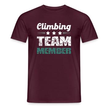 Climbing Team - Männer T-Shirt - Ziegelrot - Vorne - AI Model Male 178 light (178cm)