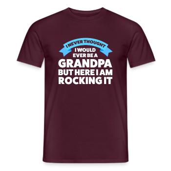 Großvater Großvater Großvater Geschenk - Männer T-Shirt - Ziegelrot - Vorne - AI Model Male 178 light (178cm)