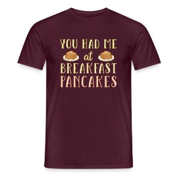 Pfannkuchen - Männer T-Shirt - Ziegelrot - Vorne - AI Model Male 178 light (178cm)