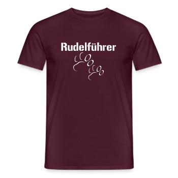 Rudelführer Pfoten Design - Männer T-Shirt - Ziegelrot - Vorne - AI Model Male 178 light (178cm)