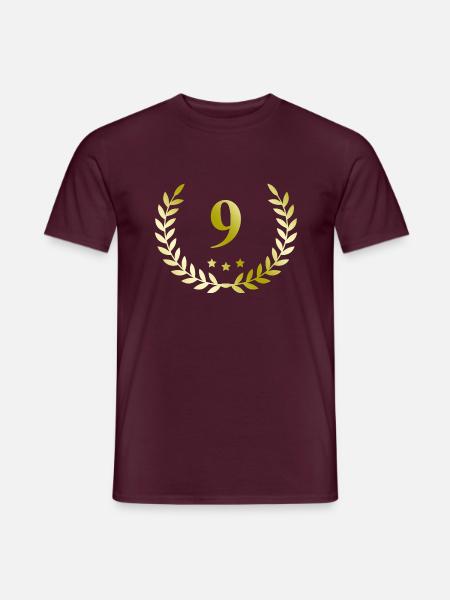 9 Zahl Kranz - Männer T-Shirt - Ziegelrot